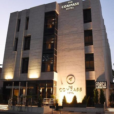 The Compass Hotel Amman Exteriör bild