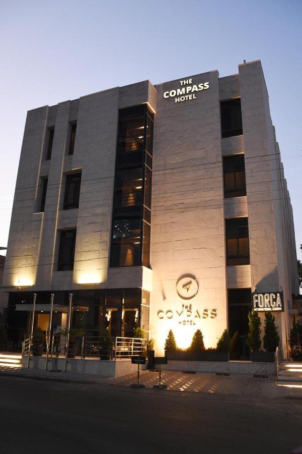 The Compass Hotel Amman Exteriör bild