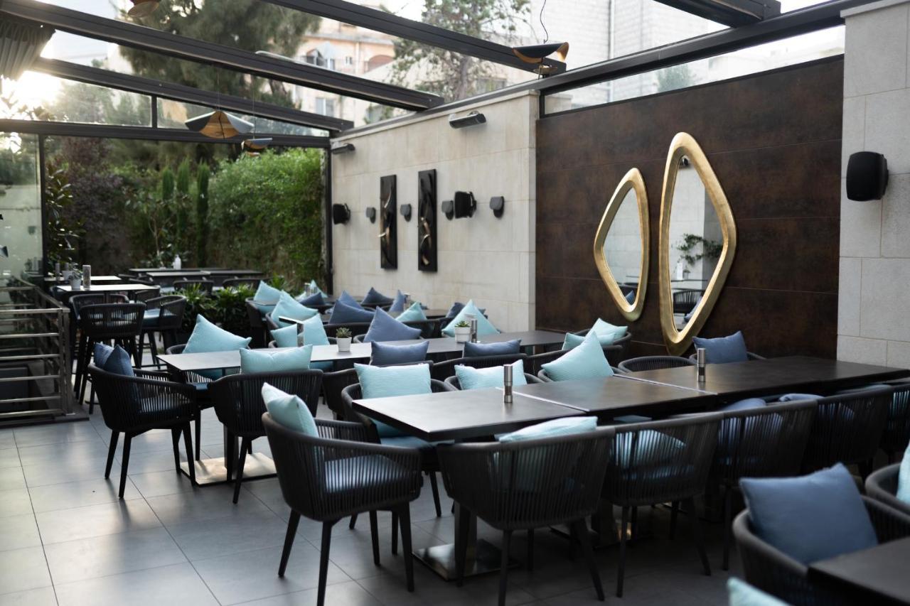The Compass Hotel Amman Exteriör bild