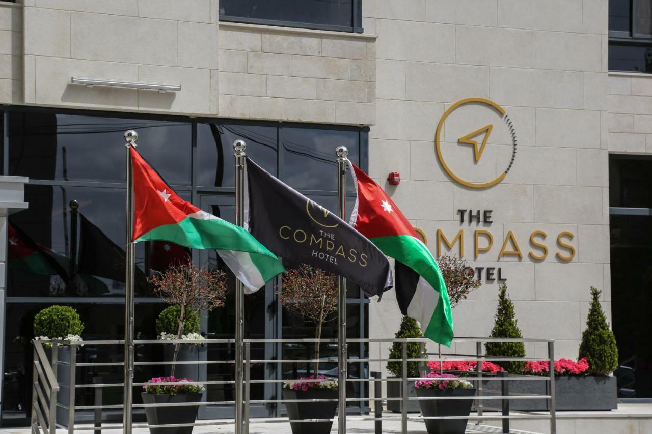 The Compass Hotel Amman Exteriör bild